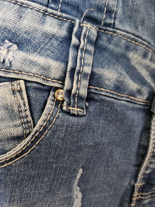 Spodenki ogrodniczki r. 140cm