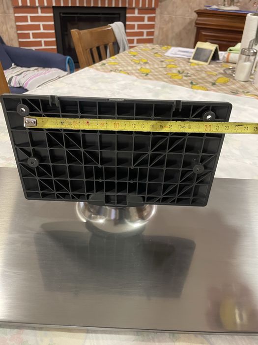 Base de tv LG “55” e de “50” polegadas