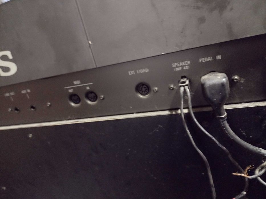 keyboard TECHNICS-SX-EX30L,2 manualy yamaha,roland,korg-na dyskietki