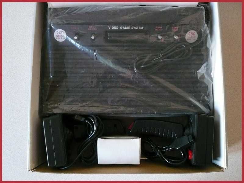 NOWA Konsola TV Game - Klon ATARI 2600, Wbudowane 250 Gier.