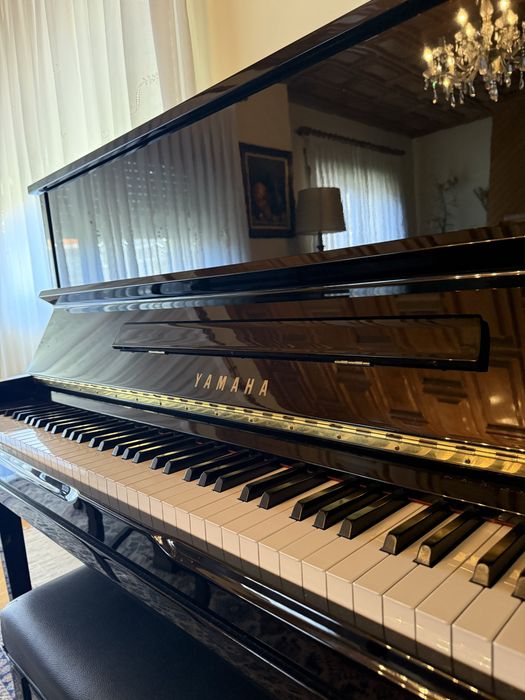 Piano Yamaha U10A