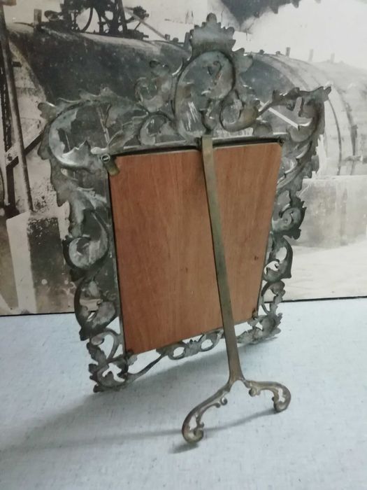 Moldura antiga em bronze - grande formato 38cm