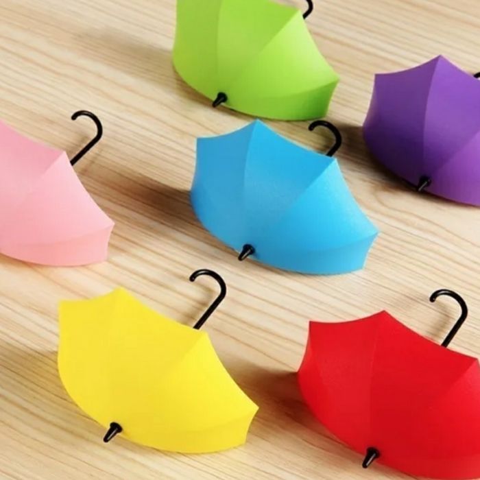 Cabide de parede multifuncional.