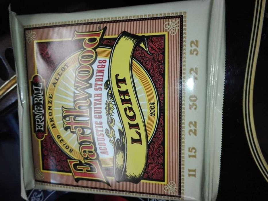 Guitarra Clarissa Semi-acústica estilo Ovation (antiga e rara)