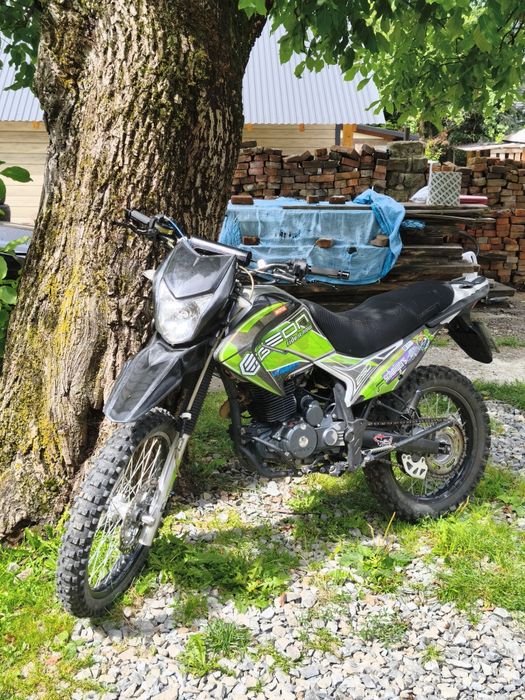 Продаю мотоцикл geon x-road 250