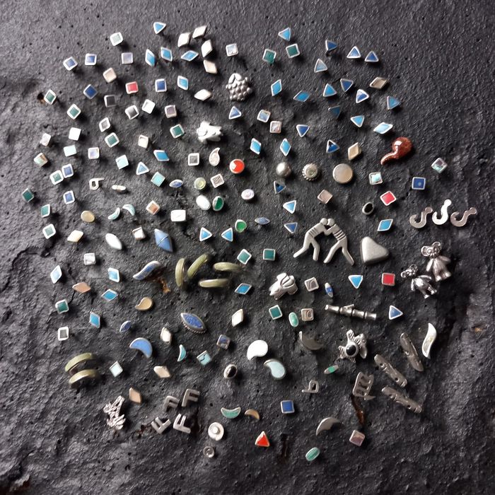 Brincos pequenos em prata