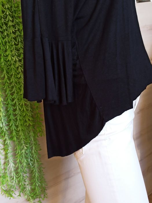 Sg Orginalna bluzka Guess 34 , 36  Piękna bluzka 34 , 36