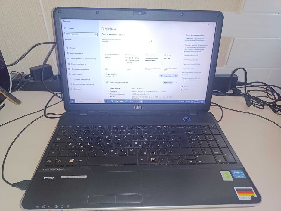 ноутбук Fujitsu Lifebook A512