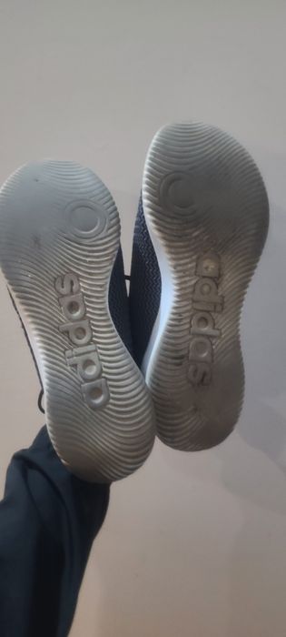 Кроссовки Adidas 44 размер