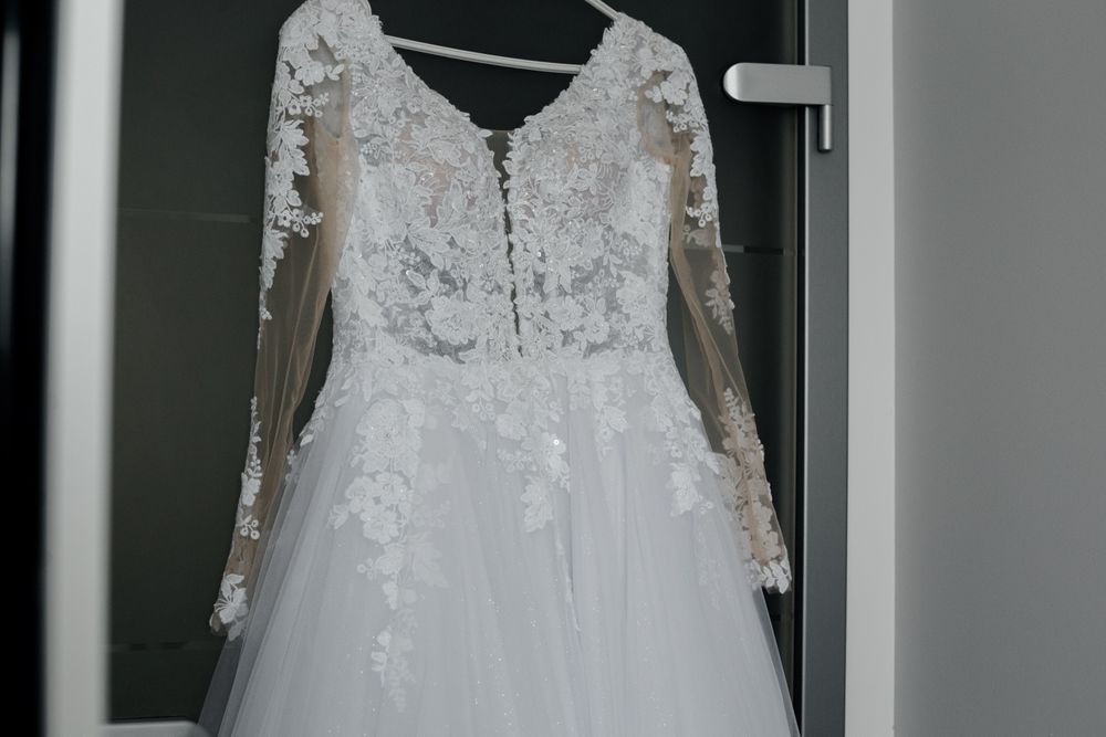 Suknia ślubna biała  dodatki