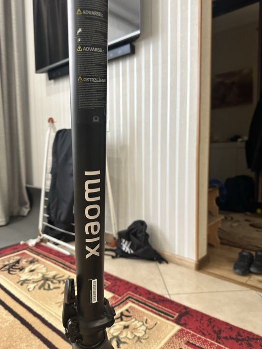 продам електросамокат Xiaomi