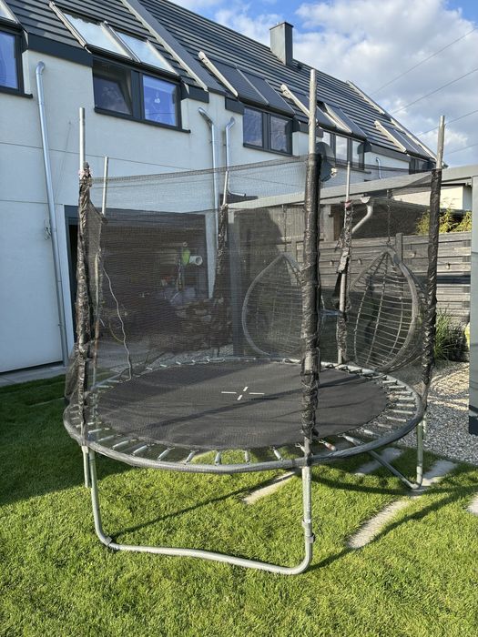 Batut trampoliny ogrodowej 250 cm