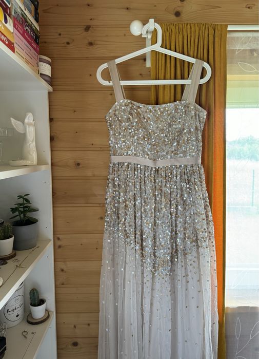 Długa sukienka na ramiączkach cekinowa od boho na wesele, ślub M