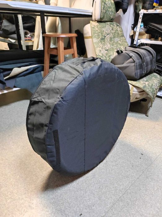 Чохол на запасне колесо, докатку. Великій вибір логотипів.