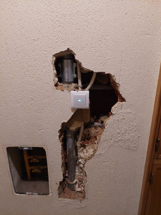 Plumber - Lisbon434370900247848961