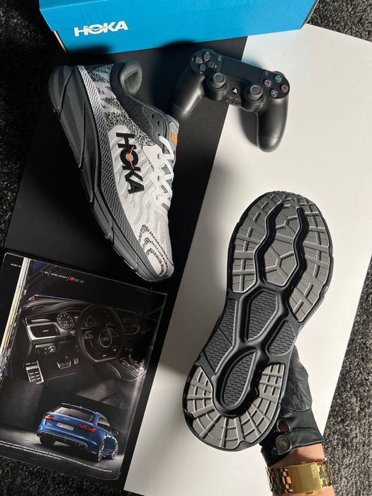 Чоловічі кросівки хока HOKA Challenger ART 7 Light Grey Black [41-46]