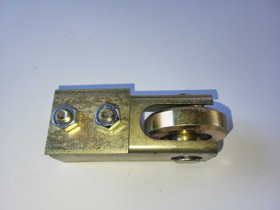 Wózki rolki do bramy przesuwnej 5 rolek 80x80x5 lub 70x70x4 łapacz