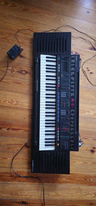 Yamaha PSR 4500 (Keyboard)