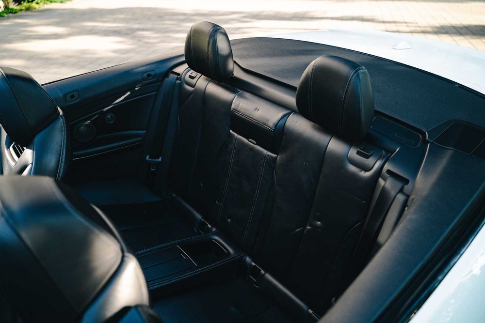 Wynajem samochodu BMW M4 F83 wypożyczalnia samochodów
