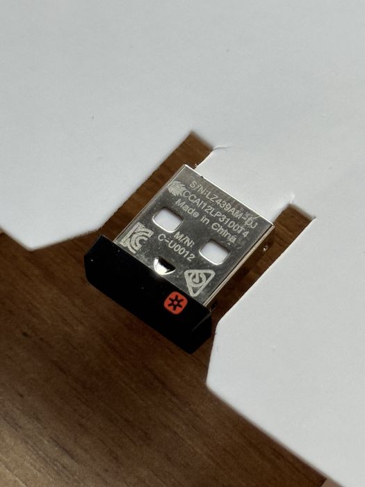 Ресивер Logitech Unifying конектор адаптер