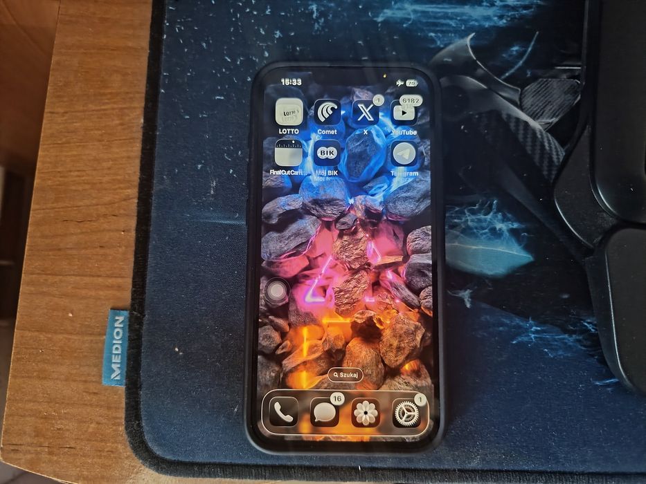 Apple iPhone 16e jak nowy