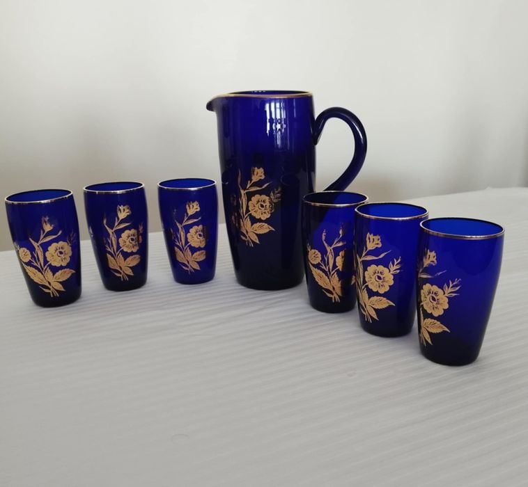 Jarro e copos vintage