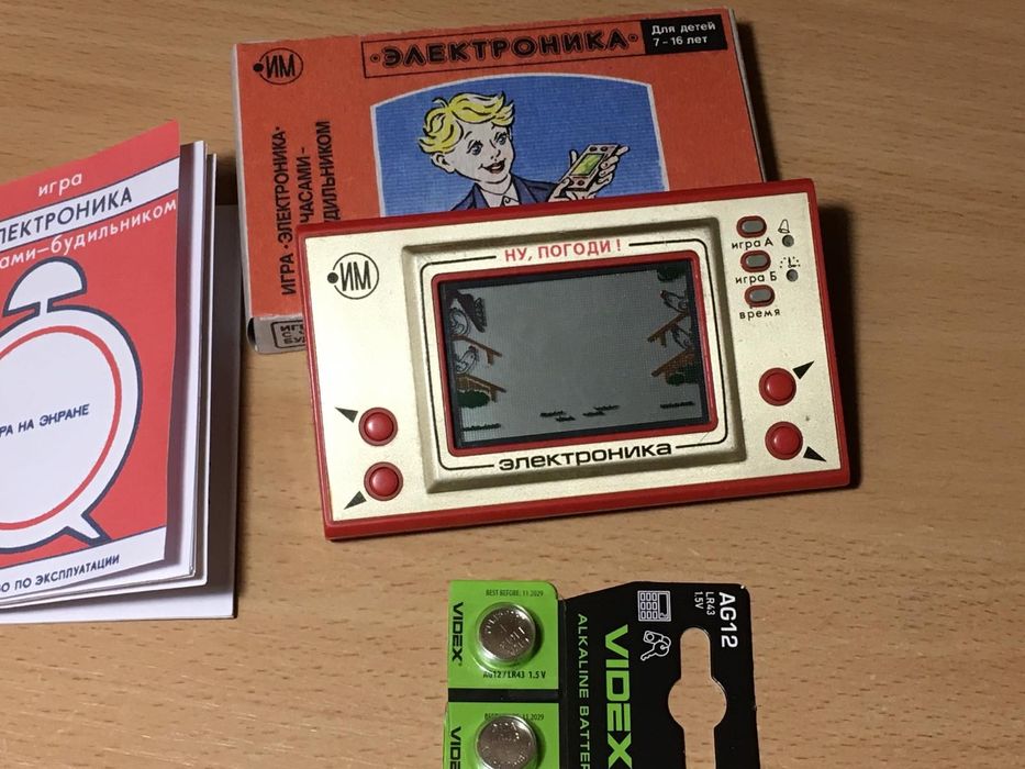 Игра электроника волк ловит яйца  ну погоди ссср оригинал