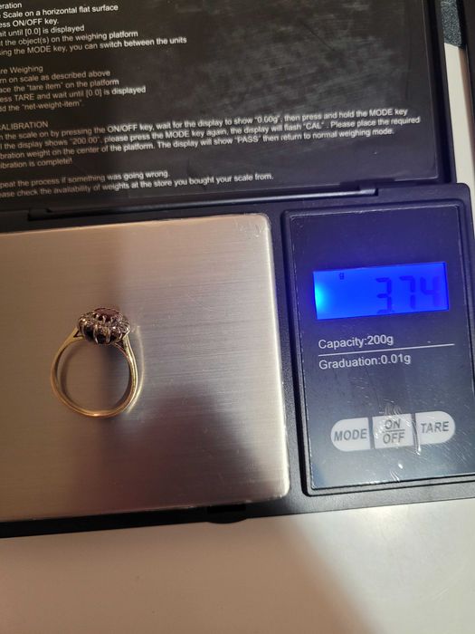 Cudowny pierścionek z szafirem 1 ct.i diamentami vs-si pr.750