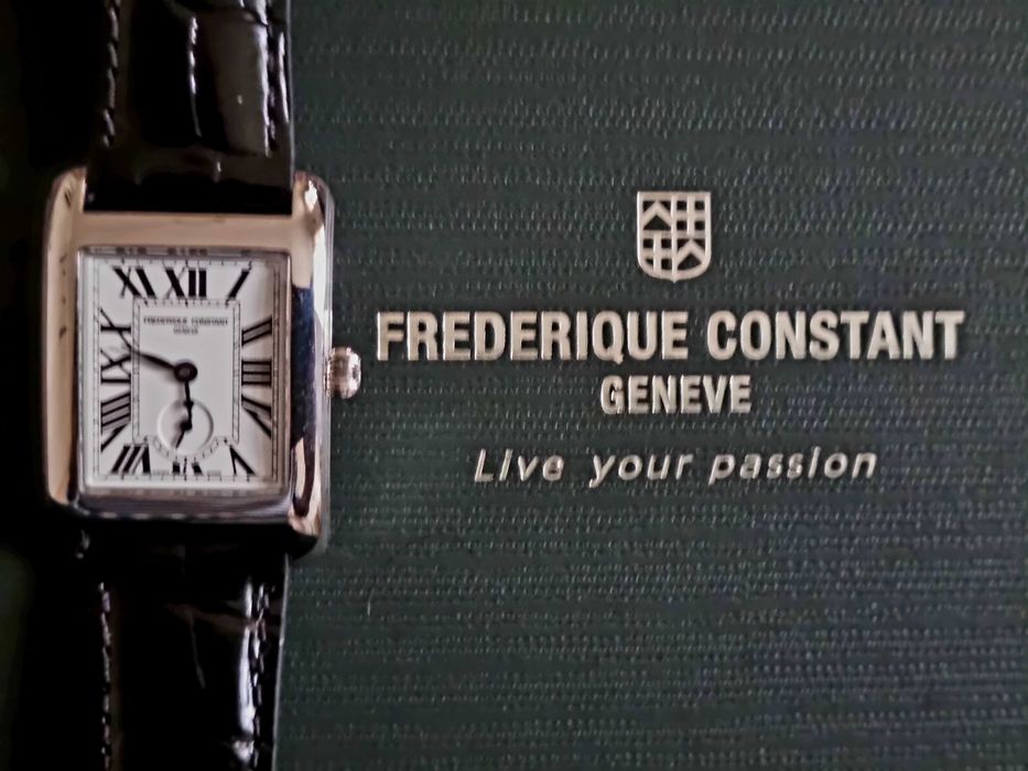 Frederique Constant Classics
Carree Small Seconds
FC-235S2C6