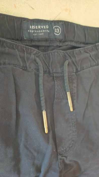 Czarne joggery bawełniane Reserved r.33