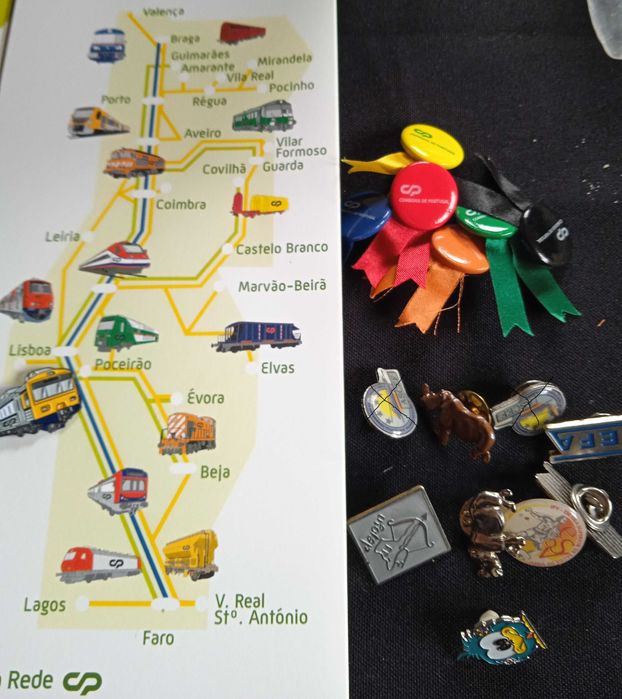 Pins, preço nas fotos.