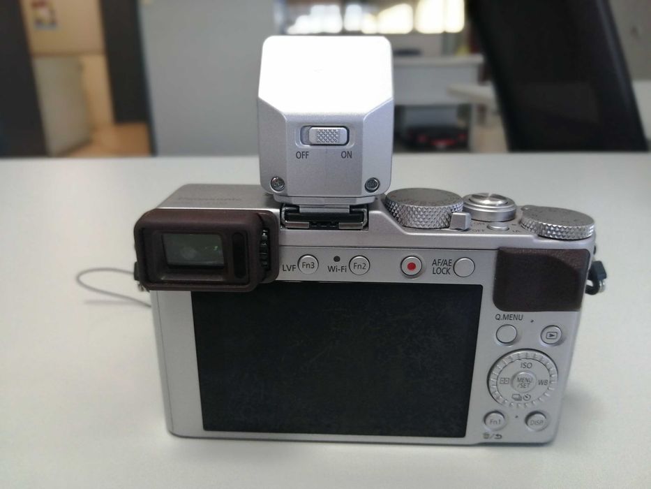 Máquina Fotográfica Panasonic LUMIX DMC-LX100