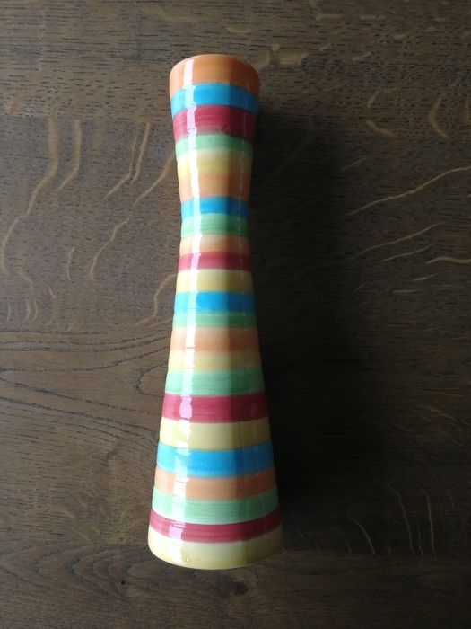 Jarra solitário em cerâmica