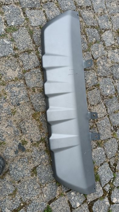 Difusor de parachoques Toyota Hilux 2018