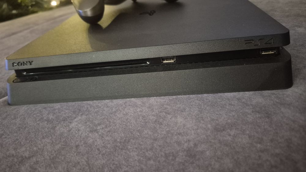 Konsola PS4 Slim 1 TB