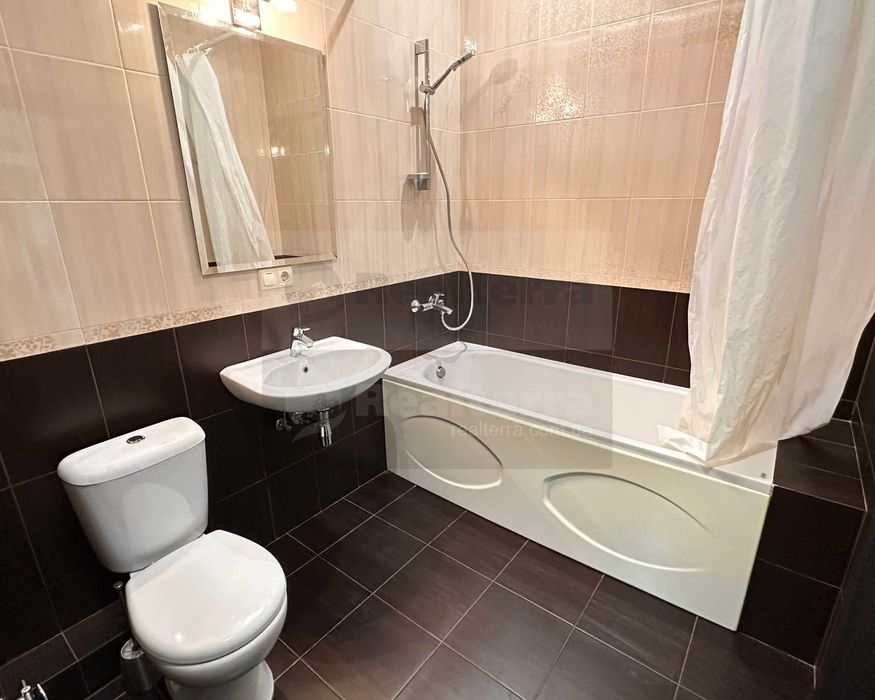 Простора і мебльована, 85 кв.м. в ЖК Golden Park, Парково-Сирецька, 4-В