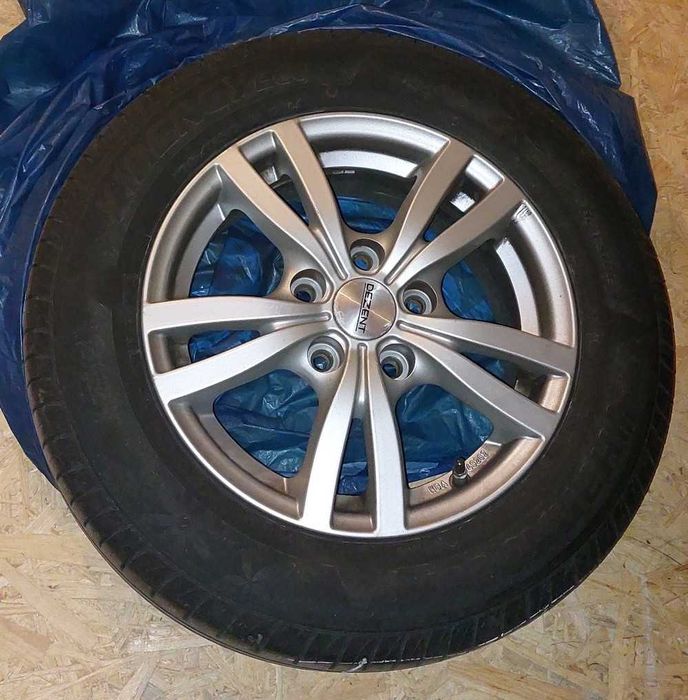 Felgi aluminiowe Dezent z oponami letnimi Hankook 195/65/R15