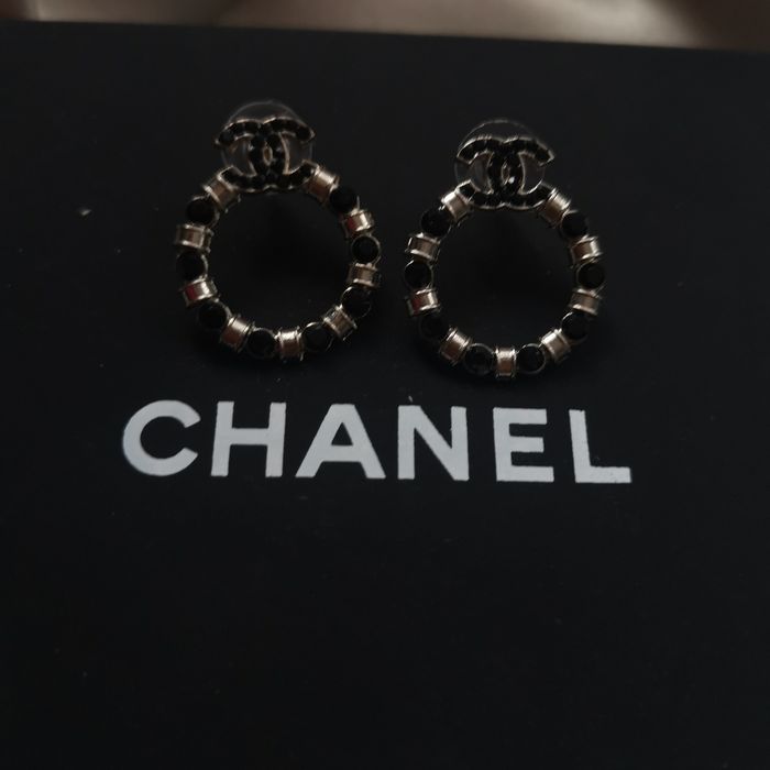 Przepiękne kolczyki wkretki srebrny kolor Wyprzedaż szafy okazja