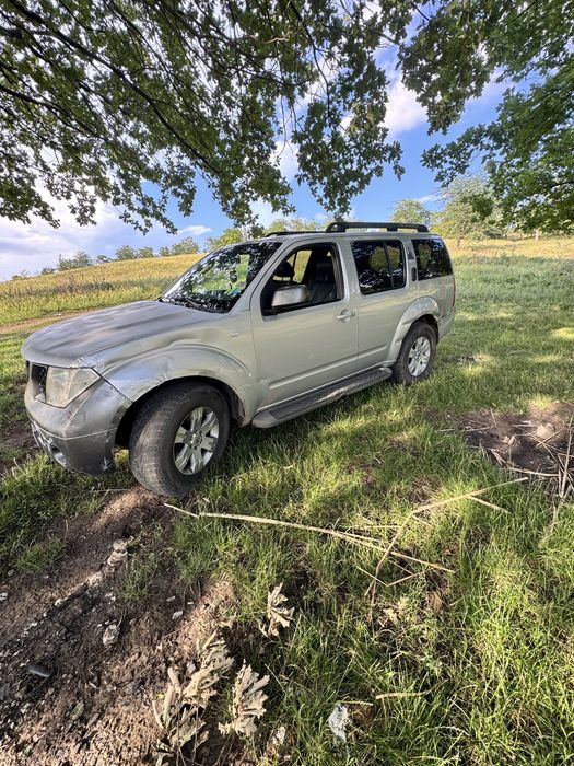 Nissan Pathfinder 2007 року