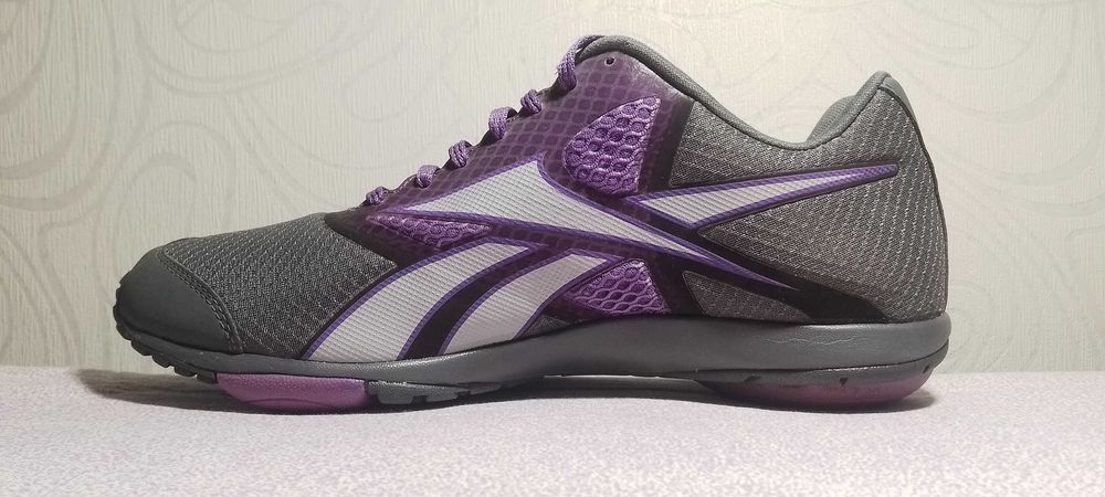 Жіночі кросівки reebok slimtone edge