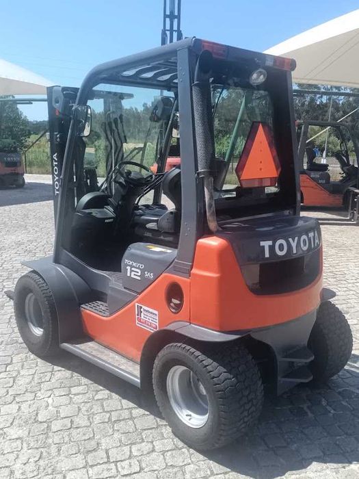 Empilhador Toyota