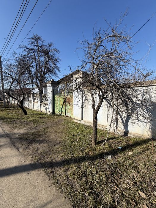 В продажу 3 к будинок на 13 лінії, землі - 6 соток