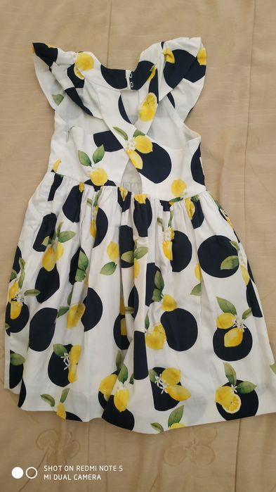 Vestido Mayoral, bolas e limões