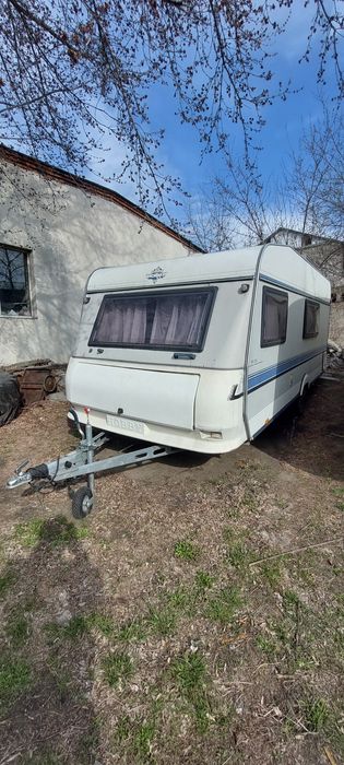 Караван кемпінги будинок на колесах кемпінг автодом