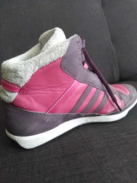 ADIDAS. Buty damskie.