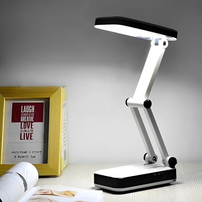 Настольная лампа LED 666