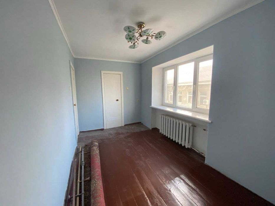 2 комнатная квартира на Слободке по улице Известковой.