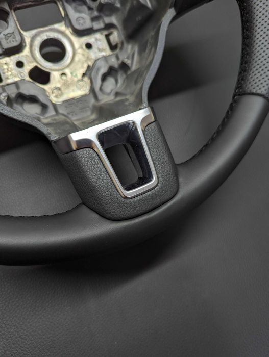 Kierownica Volkswagen Golf 6 świeżo obszyta