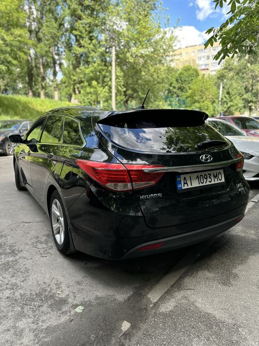 Хундай і40 автомобіль універсал