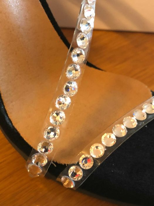 Sandálias pretas com brilhantes - 36 - NOVAS